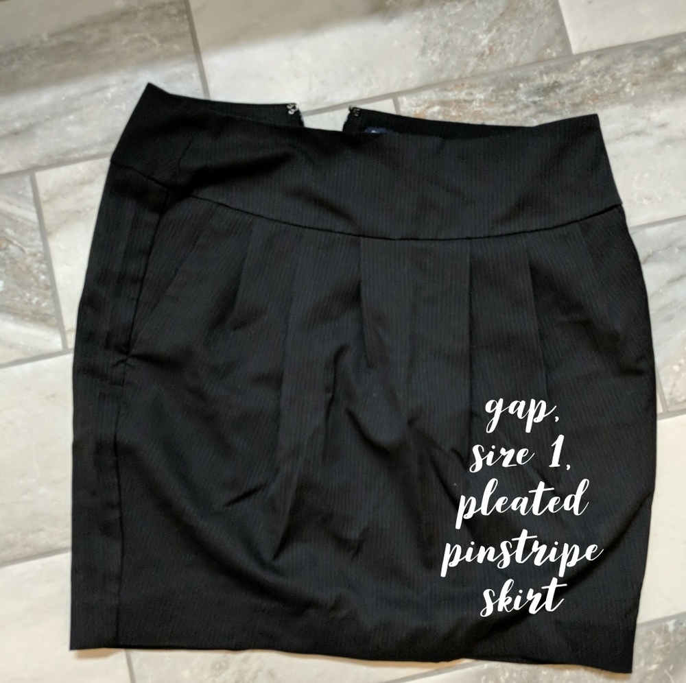 Gap skirt